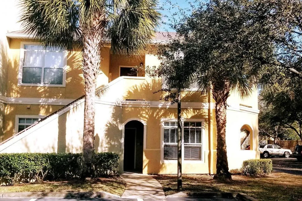 Bright And Spacious 1Bed 1Bath Condo Clearwater